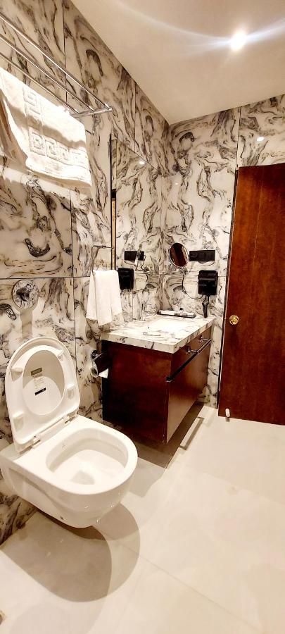 Hotel Madhuban سيلفاسا المظهر الخارجي الصورة