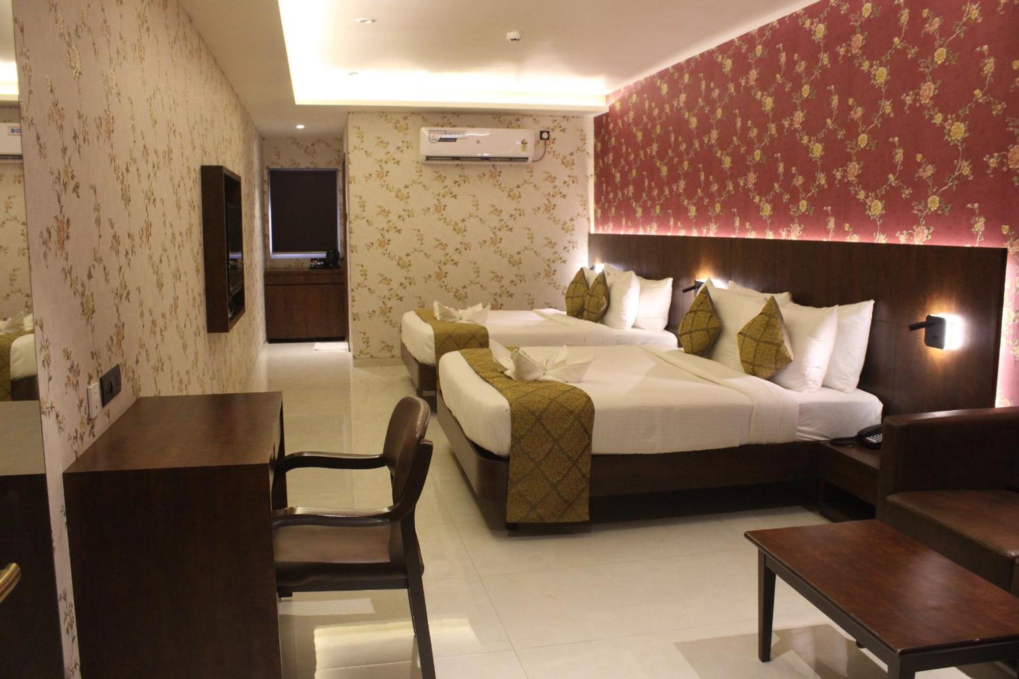Hotel Madhuban سيلفاسا المظهر الخارجي الصورة